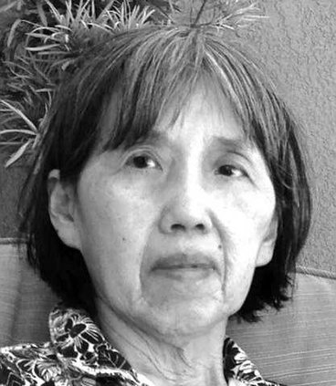 Esther Lon Lowe BW