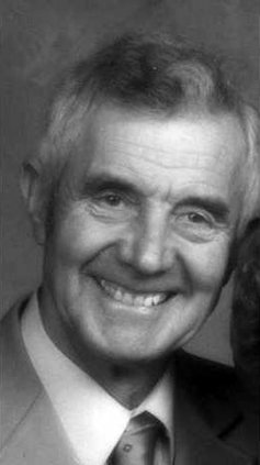 Adams Obit Photo bw