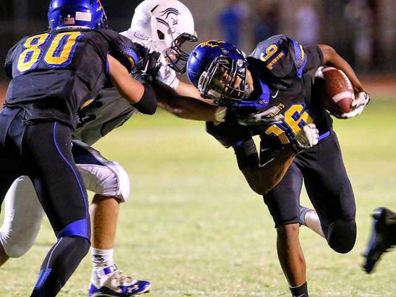 RCHS FBALL OFFENSE3 11-20-14