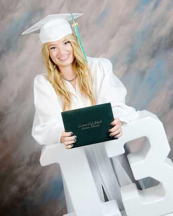 MHS-SalutatorianChristensen-1-LT
