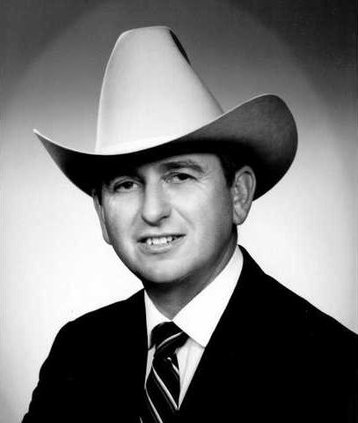 Denny Barnes bw