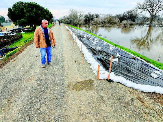LEVEE SJ RIVER FLOODING6 2-16-17 copy