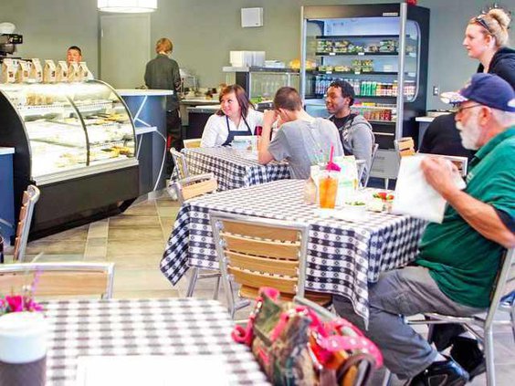 MUVA-Cafe-062313