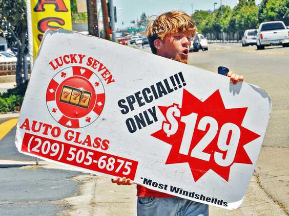 Sign-Boy-DSC 5490a