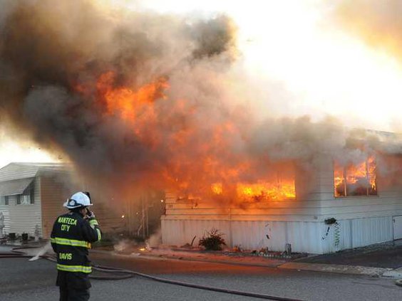Mobilehome fire DSC 1260